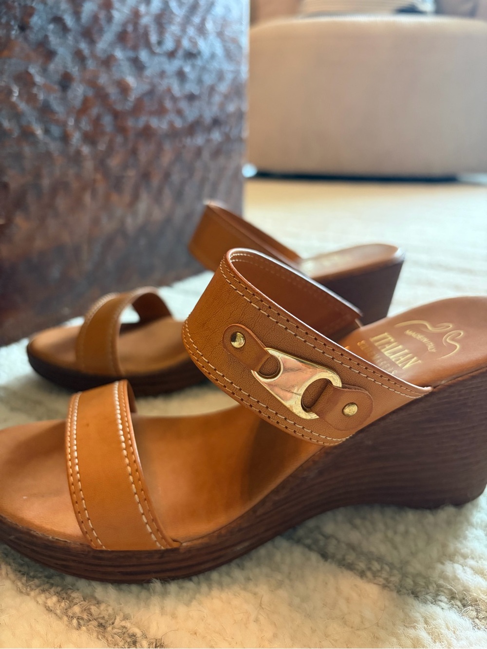Italian Shoemakers Tan Leather Wedge Slide Sandals – Gold Hardware